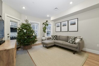 27 Parkton Rd, Unit 3 in Boston, MA - Building Photo - Building Photo