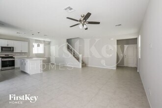 5724 Salt Rock St in North Las Vegas, NV - Building Photo - Building Photo