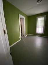 223 E Main St in Eaton, OH - Foto de edificio - Building Photo