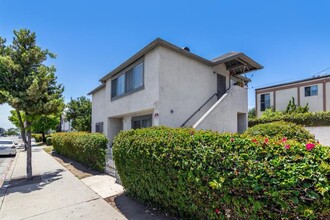 Henderson Apartments in Los Angeles, CA - Building Photo - Building Photo