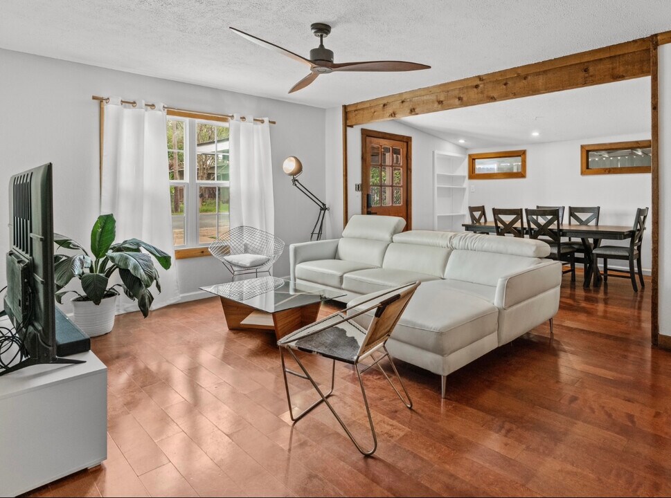 Room in House on Blackson Ave in Austin, TX - Building Photo