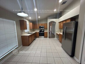 11632 Tropical Isle Ln in Riverview, FL - Building Photo - Building Photo