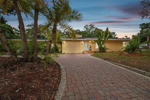 3915 N Ridge Ave in Tampa, FL - Building Photo