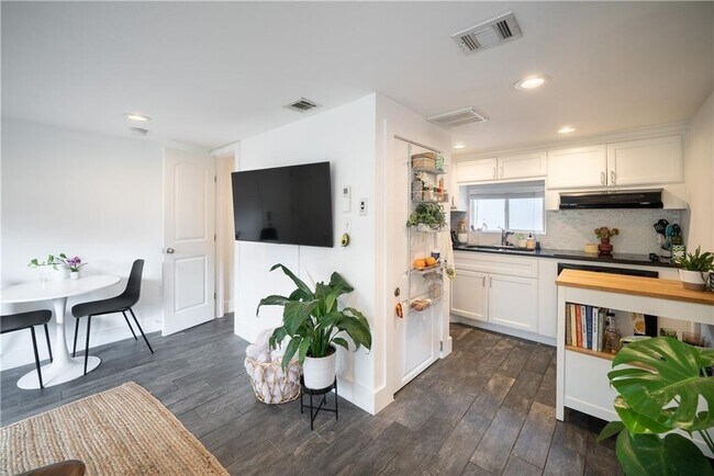 1119 Gunter St in Austin, TX - Building Photo - Building Photo