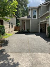 5921 SE 2nd Ct in Renton, WA - Building Photo - Building Photo