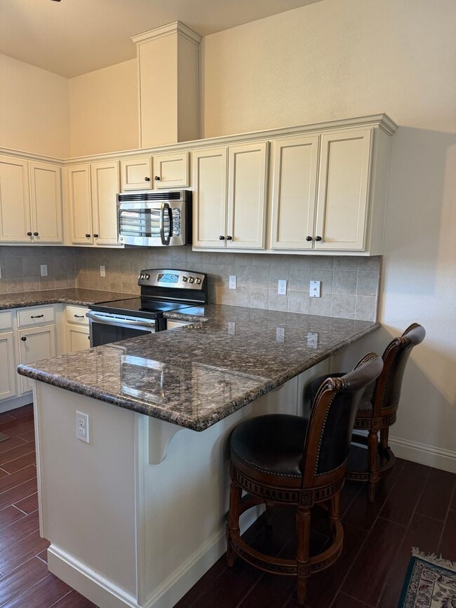 2111 S Church Ave in Reedley, CA - Building Photo - Building Photo