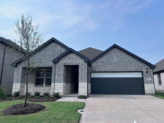 property at 601 Huntley Dr