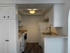 170 De Chantle Rd in San Antonio, TX - Building Photo - Building Photo