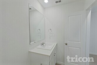 831 Ginkgo Wy in Princeton, TX - Foto de edificio - Building Photo