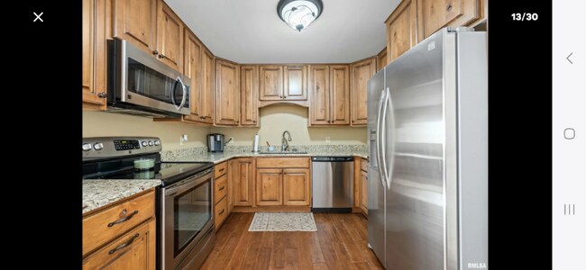 180 Northview Dr in Knoxville, IL - Building Photo - Building Photo