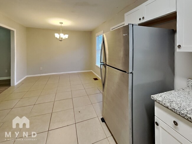 6 Walker St in Newnan, GA - Building Photo - Building Photo