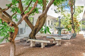 101 Collins Ave in Miami Beach, FL - Building Photo - Building Photo