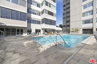 865 Comstock Ave in Los Angeles, CA - Building Photo - Building Photo
