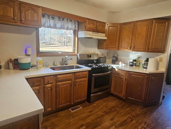 4035 N Hinkle Rd in Bloomington, IN - Building Photo - Building Photo