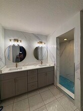 1705 17th Ln in Palm Beach Gardens, FL - Building Photo - Building Photo