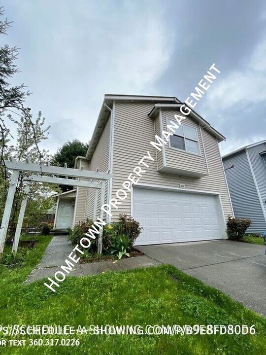 4820 41st Ln SE in Lacey, WA - Building Photo