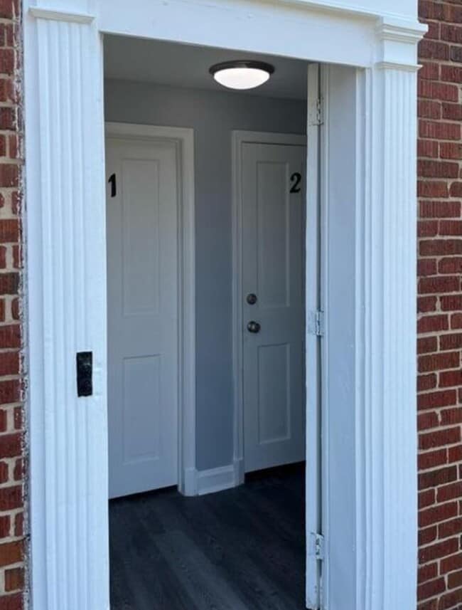 3733 Bonview Ave, Unit 2 in Baltimore, MD - Foto de edificio - Building Photo