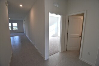 2090 Gold Dust Dr in Minneola, FL - Building Photo - Building Photo