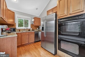 8724 Hawkins Creamery Rd in Gaithersburg, MD - Building Photo - Building Photo