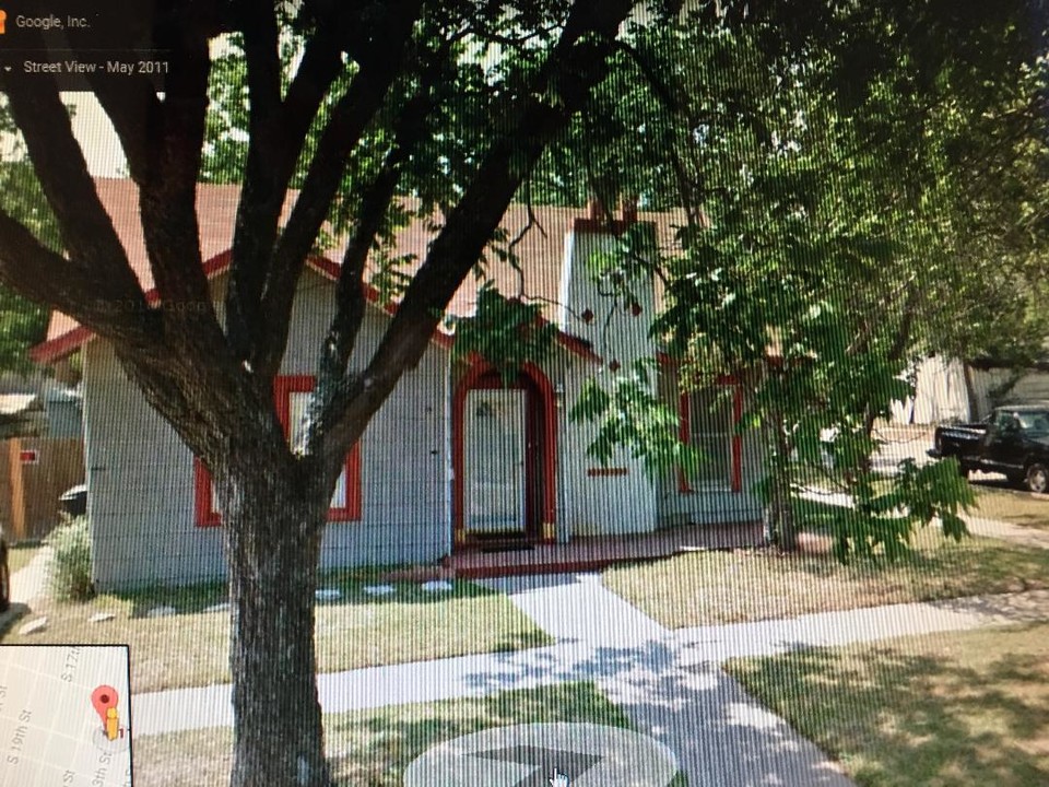 1104 S 13th St in Temple, TX - Building Photo