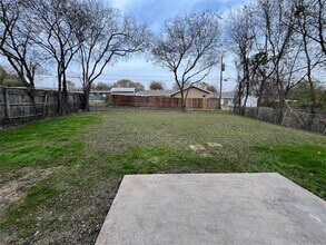 917 Garden Dr in Garland, TX - Building Photo - Building Photo