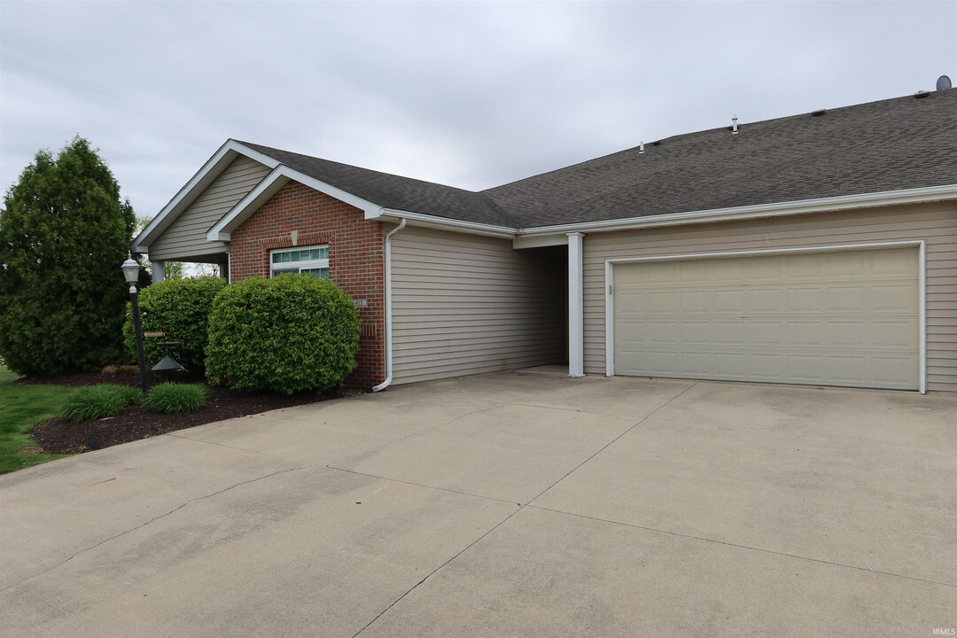 415 Union Station Dr in Fort Wayne, IN - Building Photo