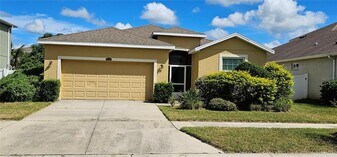 12425 Fairlawn Dr in Riverview, FL - Building Photo