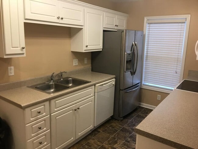 6005 Sanibel Dr in Augusta, GA - Building Photo - Building Photo