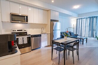 859 The Queensway in Toronto, ON - Building Photo - Building Photo