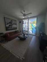 223 NE 27th St, Unit B3 in Miami, FL - Building Photo - Building Photo