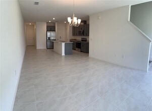 1595 Mirabella Cir in Davenport, FL - Building Photo - Building Photo