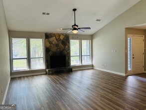 4906 Terrace Green Way in Stone Mountain, GA - Building Photo - Building Photo