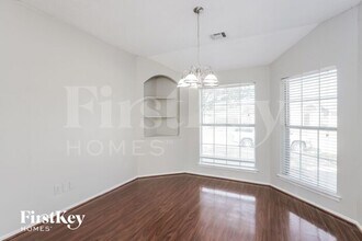 2500 Crystal Falls Dr in Mesquite, TX - Building Photo - Building Photo