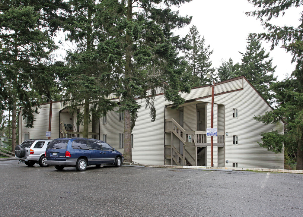 Madrona Park Apartments in Federal Way, WA - Building Photo