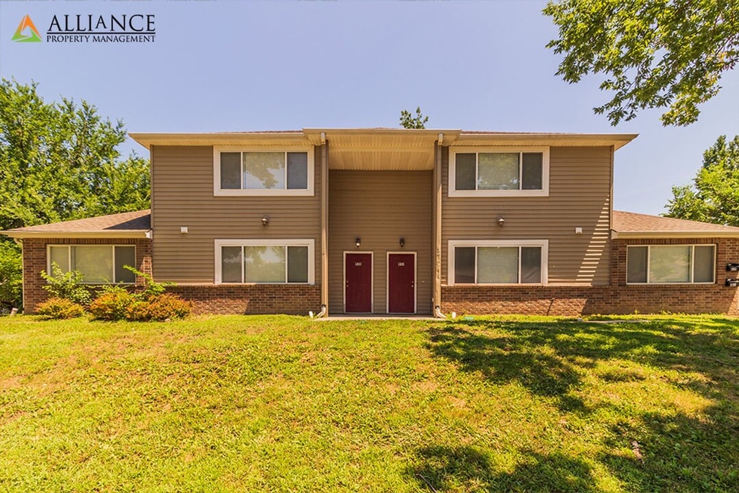 928 Vattier Street in Manhattan, KS - Building Photo