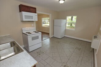 2702 Old Quintard Ave in Anniston, AL - Building Photo - Building Photo
