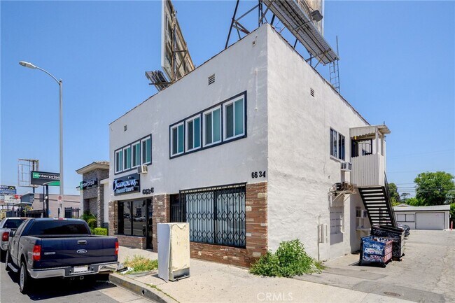 property at 6634 Lankershim Blvd