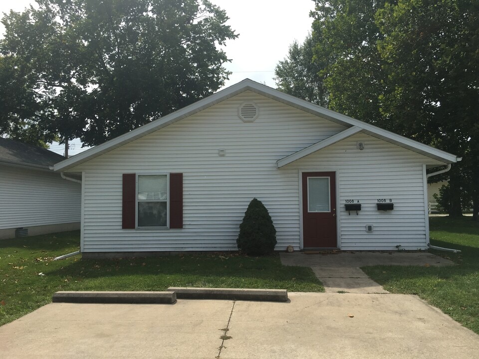 1008 E Randolph St, Unit B in Kirksville, MO - Building Photo