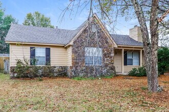 7001 Bellevue Trce in Cordova, TN - Building Photo - Building Photo