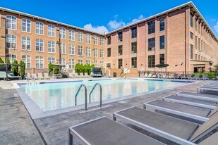 Albany Lofts at One Broadway in Menands, NY - Building Photo