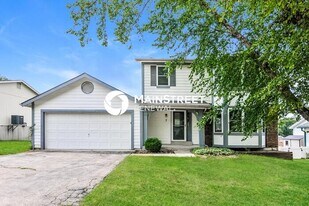 7 Rustic Meadow Ct in St. Peters, MO - Building Photo