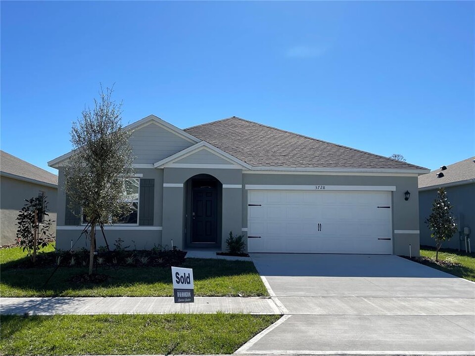 3728 Paragon Ln in Clermont, FL - Building Photo