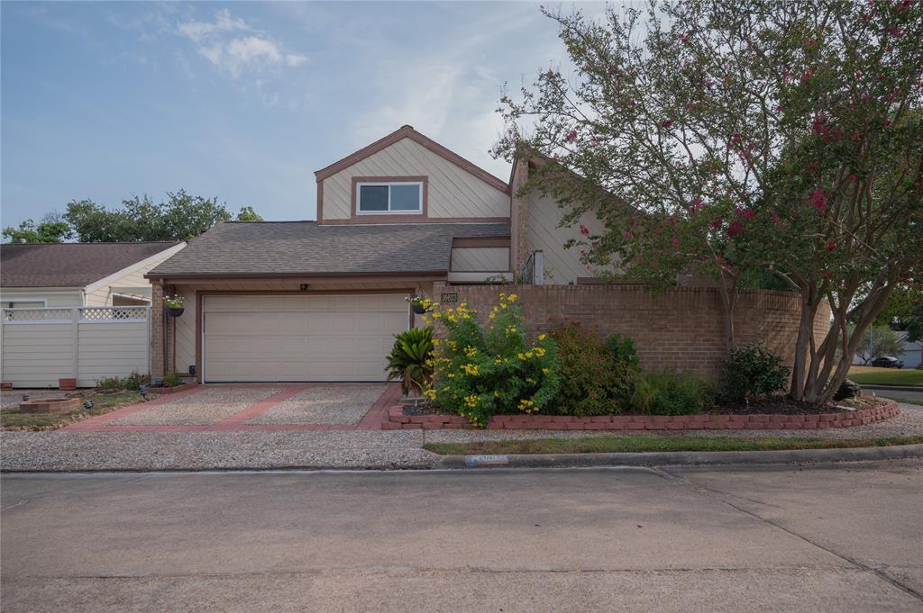 16623 Park Green Way in Houston, TX - Building Photo