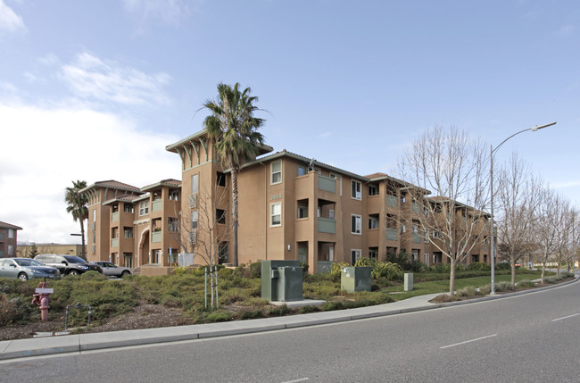 Vista Park in San Jose, CA - Foto de edificio - Building Photo