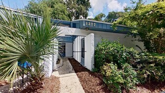 1277 Mayport Landing Cir in Jacksonville, FL - Building Photo