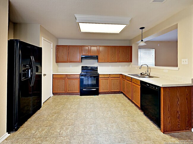 19 Bedford Bay in San Antonio, TX - Building Photo - Building Photo