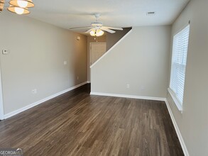 227 Darby's Crossing Ct in Hiram, GA - Foto de edificio - Building Photo