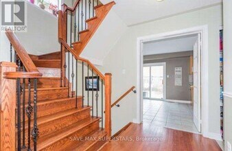 12 Stable Gate in Brampton, ON - Building Photo - Building Photo