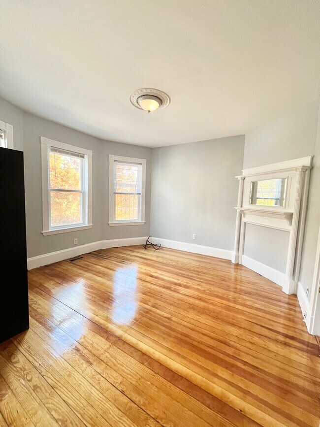 10 Bucknam St, Unit 1