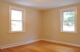 21 Hillside Rd in Lincoln, MA - Building Photo - Building Photo